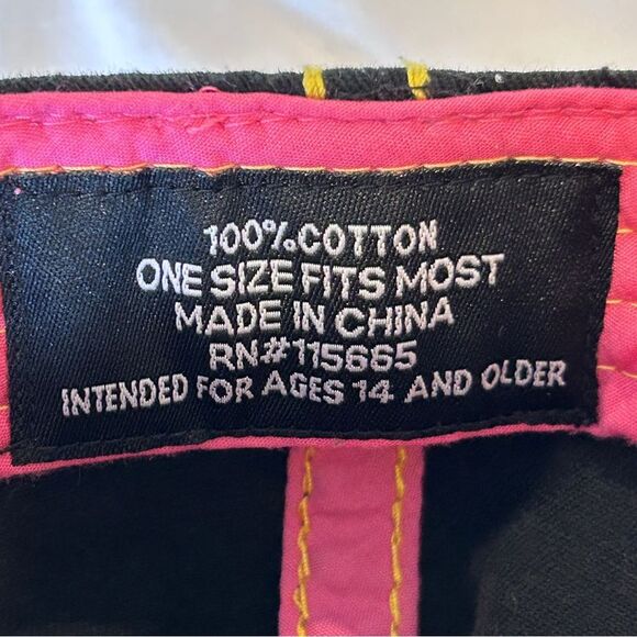 DC Comics Women's Baseball Cap Hat Rhinestones Outlined Batman Logo For Ages 14+ - Picture 6 of 9